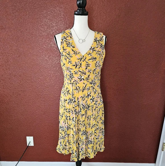 Banana Republic Yellow Floral Midi Dress - Picture 2 of 9